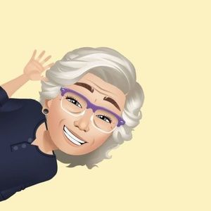 Meet your Posher, Nina